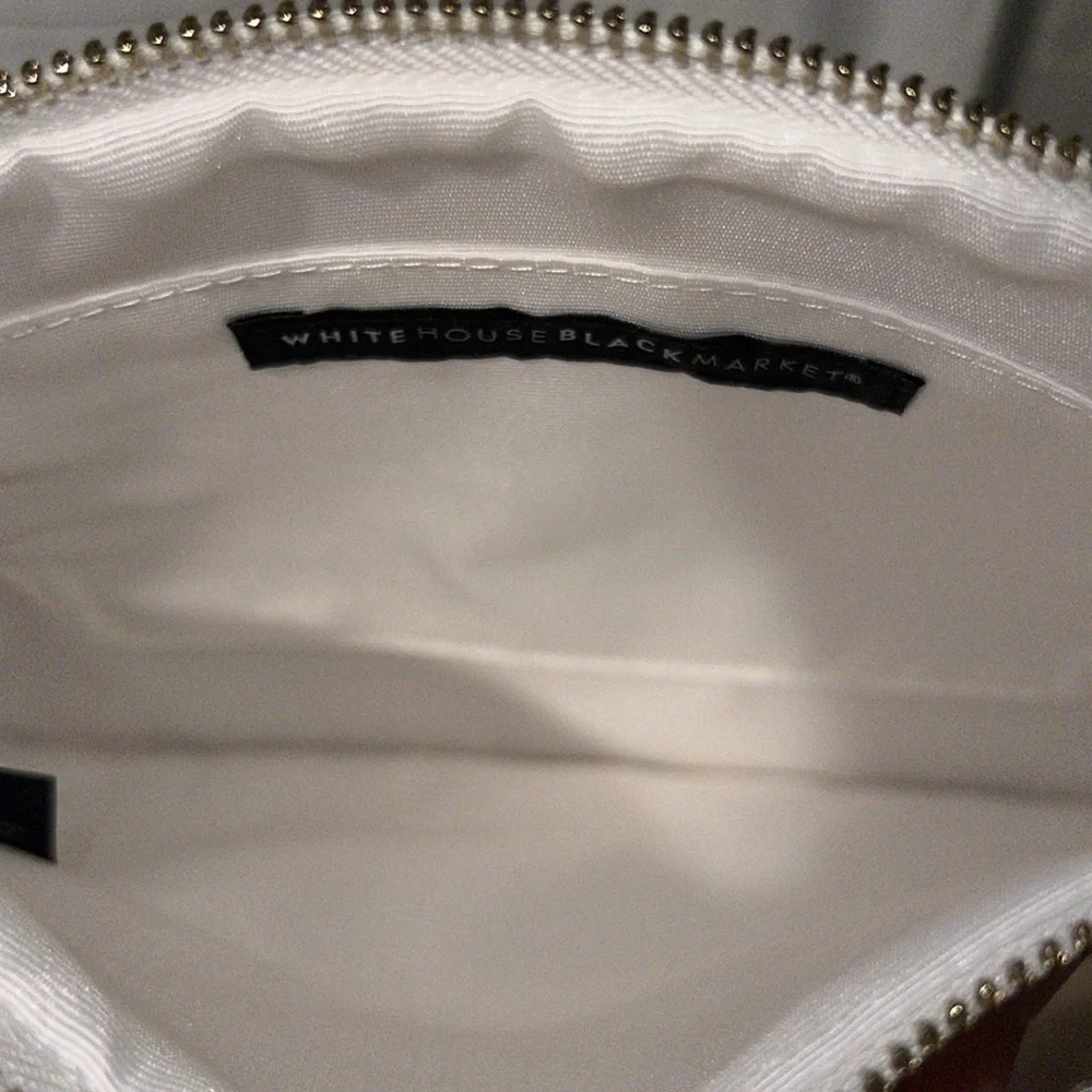 White House Black Market White Floral Studded Wristlet- No Tags but Never Used! - Picture 3 of 9